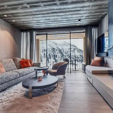 Everything About Chalet Feels Fresh And Exciting Oberlech